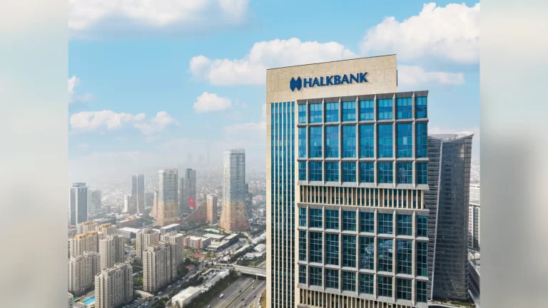 Halkbank Karaman'da 100 MW Depolamalı Güneş Enerjisi Santrali yatırımı