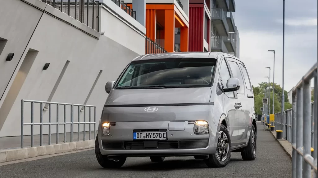 Hyundai STARIA Cargo tamamen elektrikli hafif ticari araç