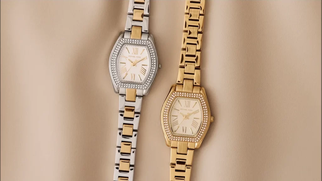 Michael Kors Lexington saat modelleri ışıltılı taşlar ve çita deseni ile Saat&Saat distribütörlüğünde sunuluyor.
