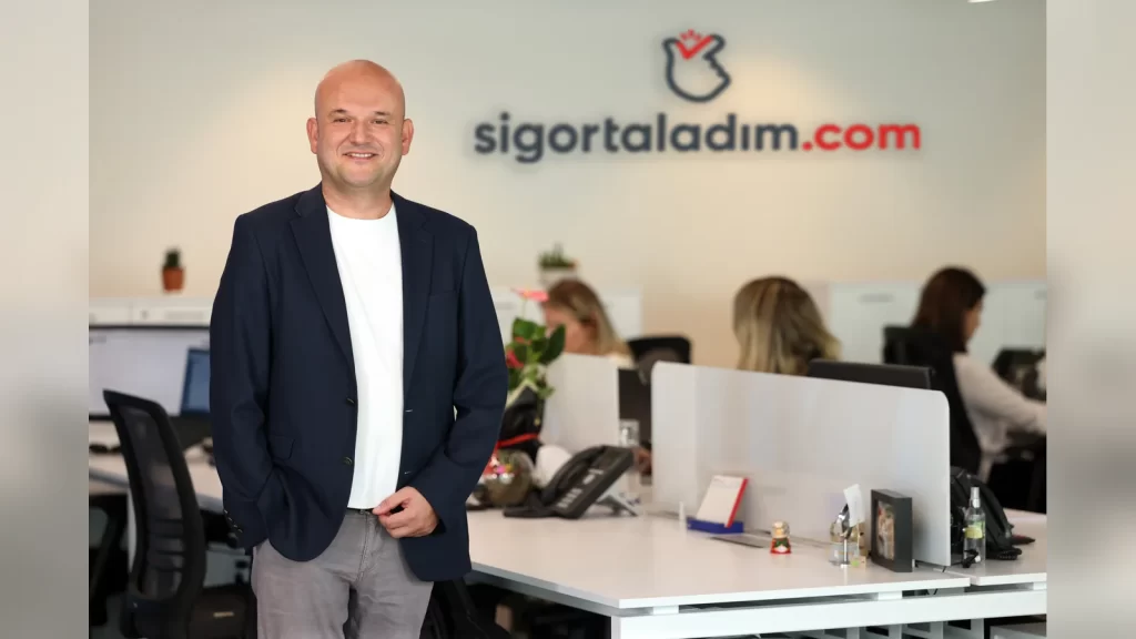 sigortaladim.com ekibi ve Smart-i Awards ödül töreni